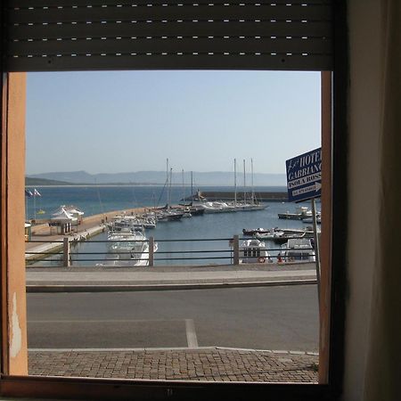 Borgo Spiaggia Vista Mare Isola Rossa Kültér fotó
