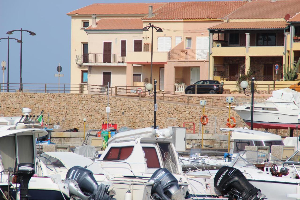 Borgo Spiaggia Vista Mare Isola Rossa Kültér fotó