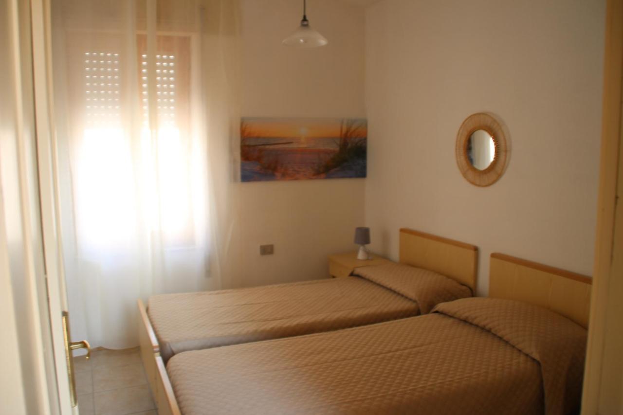 Borgo Spiaggia Vista Mare Isola Rossa Kültér fotó
