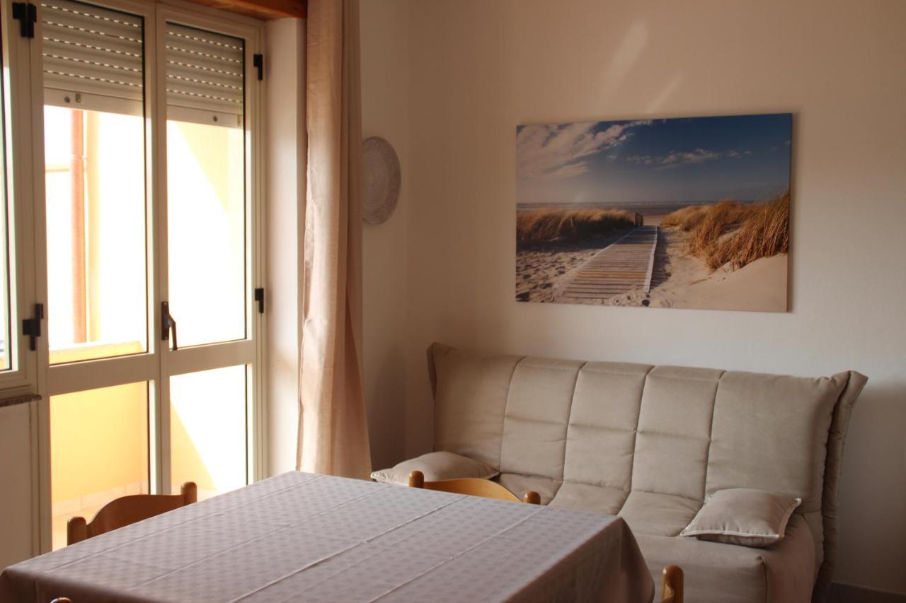 Borgo Spiaggia Vista Mare Isola Rossa Kültér fotó