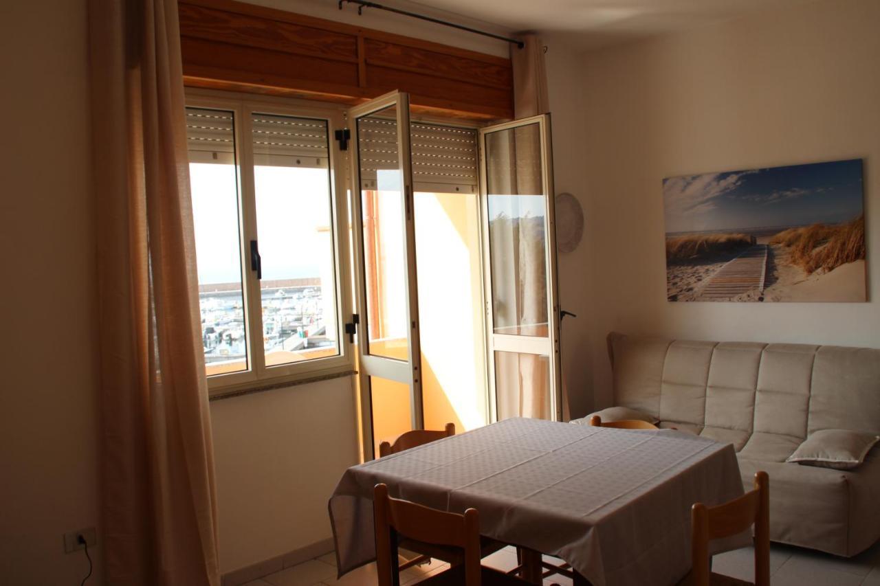 Borgo Spiaggia Vista Mare Isola Rossa Kültér fotó