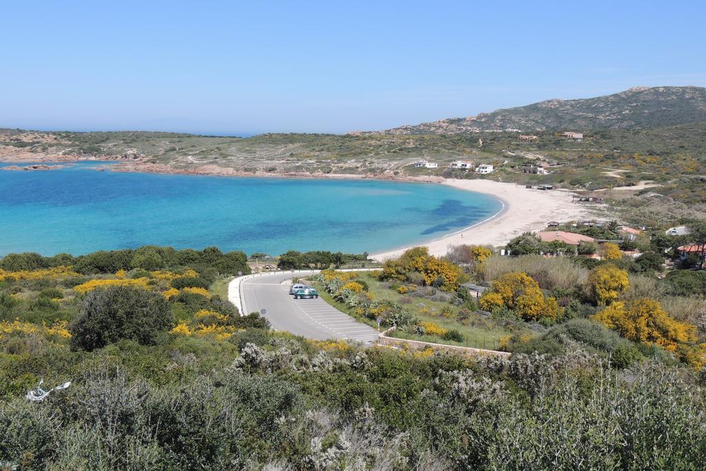 Borgo Spiaggia Vista Mare Isola Rossa Kültér fotó