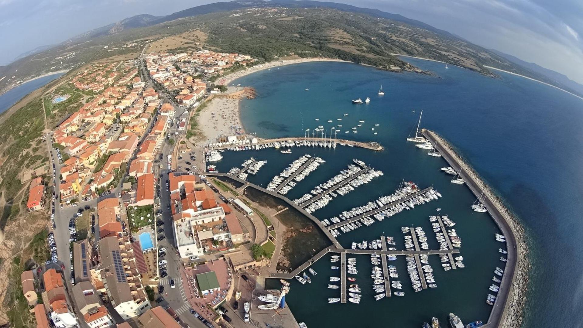 Borgo Spiaggia Vista Mare Isola Rossa Kültér fotó