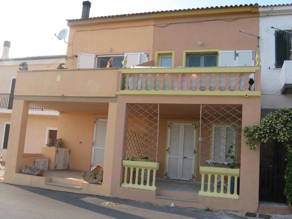 Borgo Spiaggia Vista Mare Isola Rossa Kültér fotó
