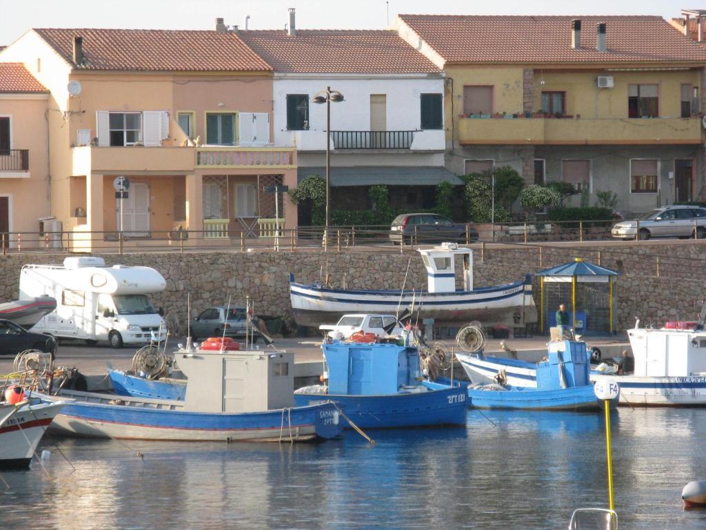 Borgo Spiaggia Vista Mare Isola Rossa Szoba fotó