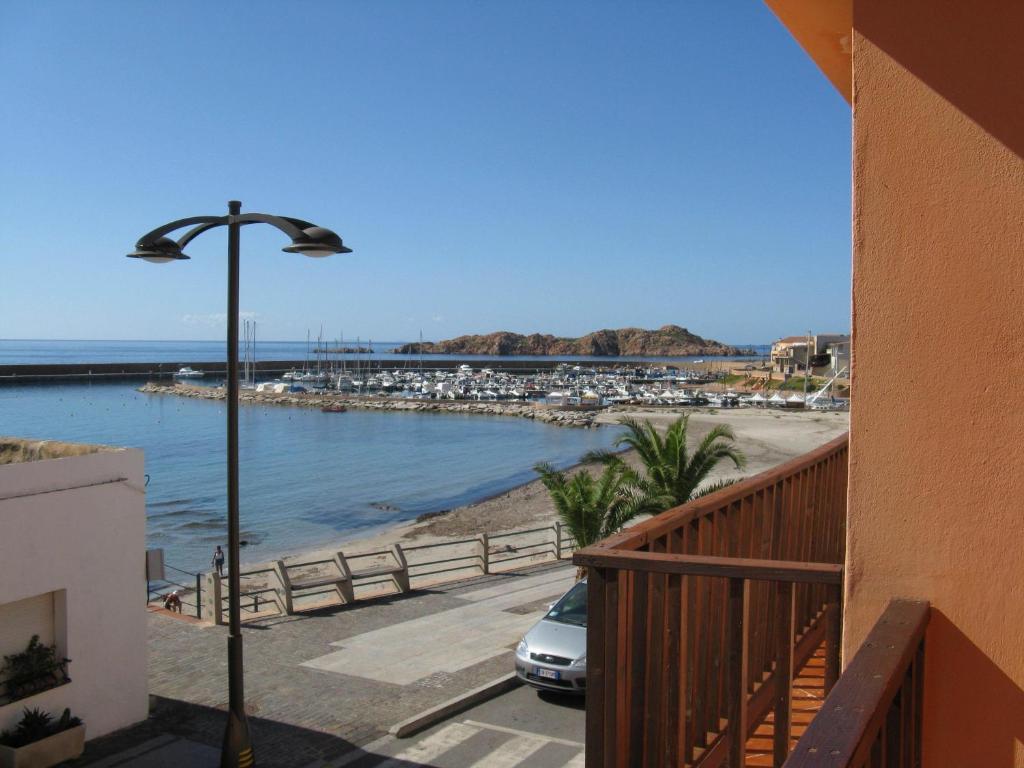 Borgo Spiaggia Vista Mare Isola Rossa Szoba fotó