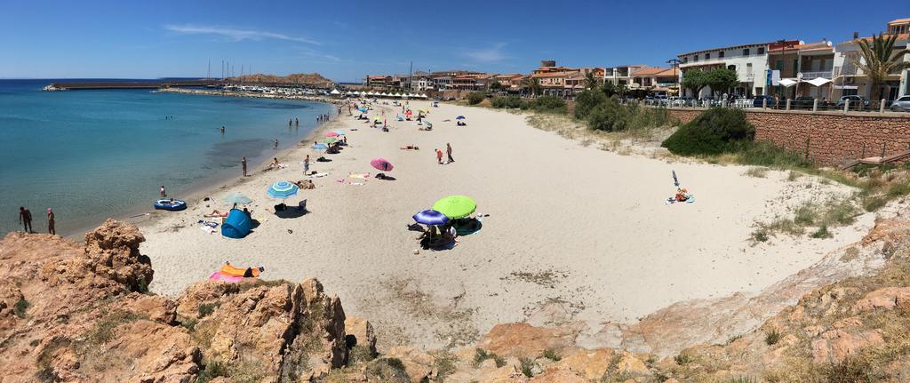 Borgo Spiaggia Vista Mare Isola Rossa Kültér fotó